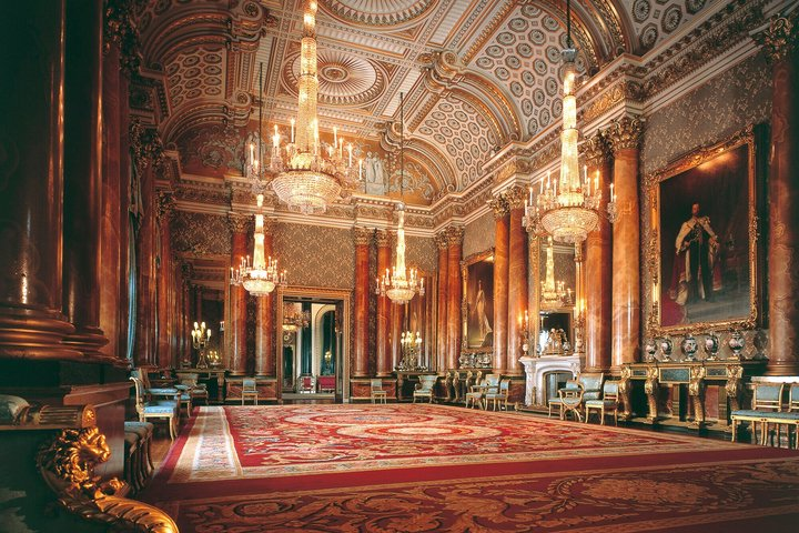 Buckingham Palace Entrance Ticket & British Royalty Guided Tour - Photo 1 of 16